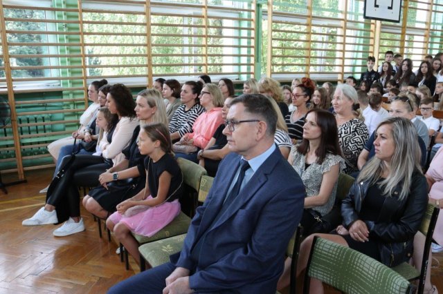 b_1024_768_0_00_images_2023_2024_WYDARZENIA_Rozpoczecie_374204243_766108675317083_7023116402421629142_n